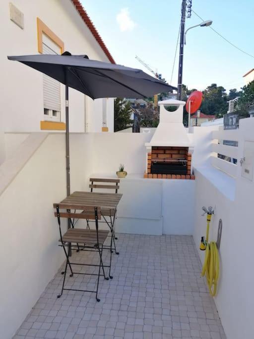 Casa Da Praia Da Poca - Apartamento Iris Ештуріл Екстер'єр фото